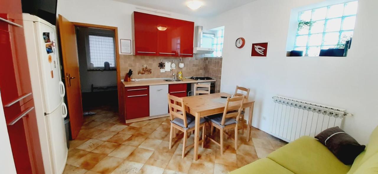 Apartment Monte Zaro Pula Bagian luar foto