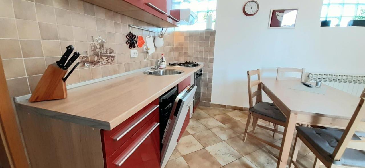 Apartment Monte Zaro Pula Bagian luar foto
