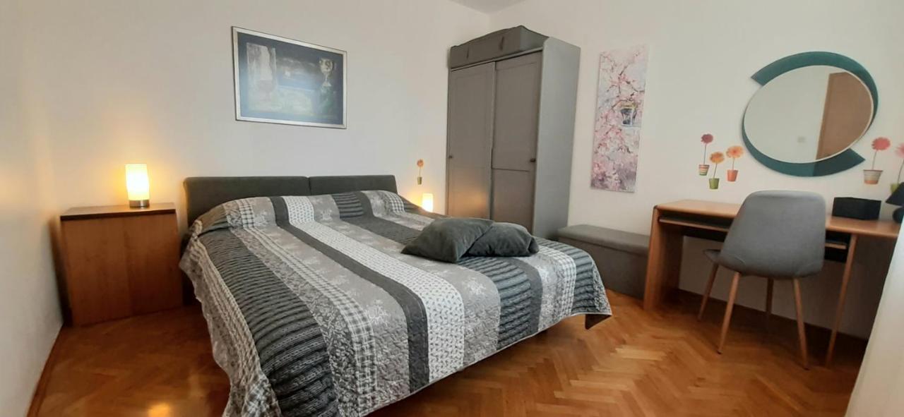 Apartment Monte Zaro Pula Bagian luar foto